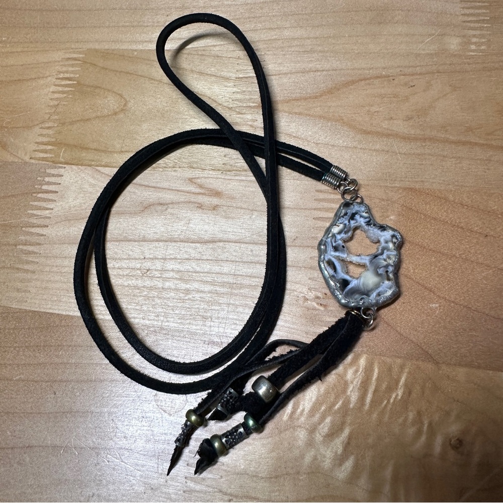 Boho Geode Druzy Slice Necklace Leather Cord Natural Agate Pendant